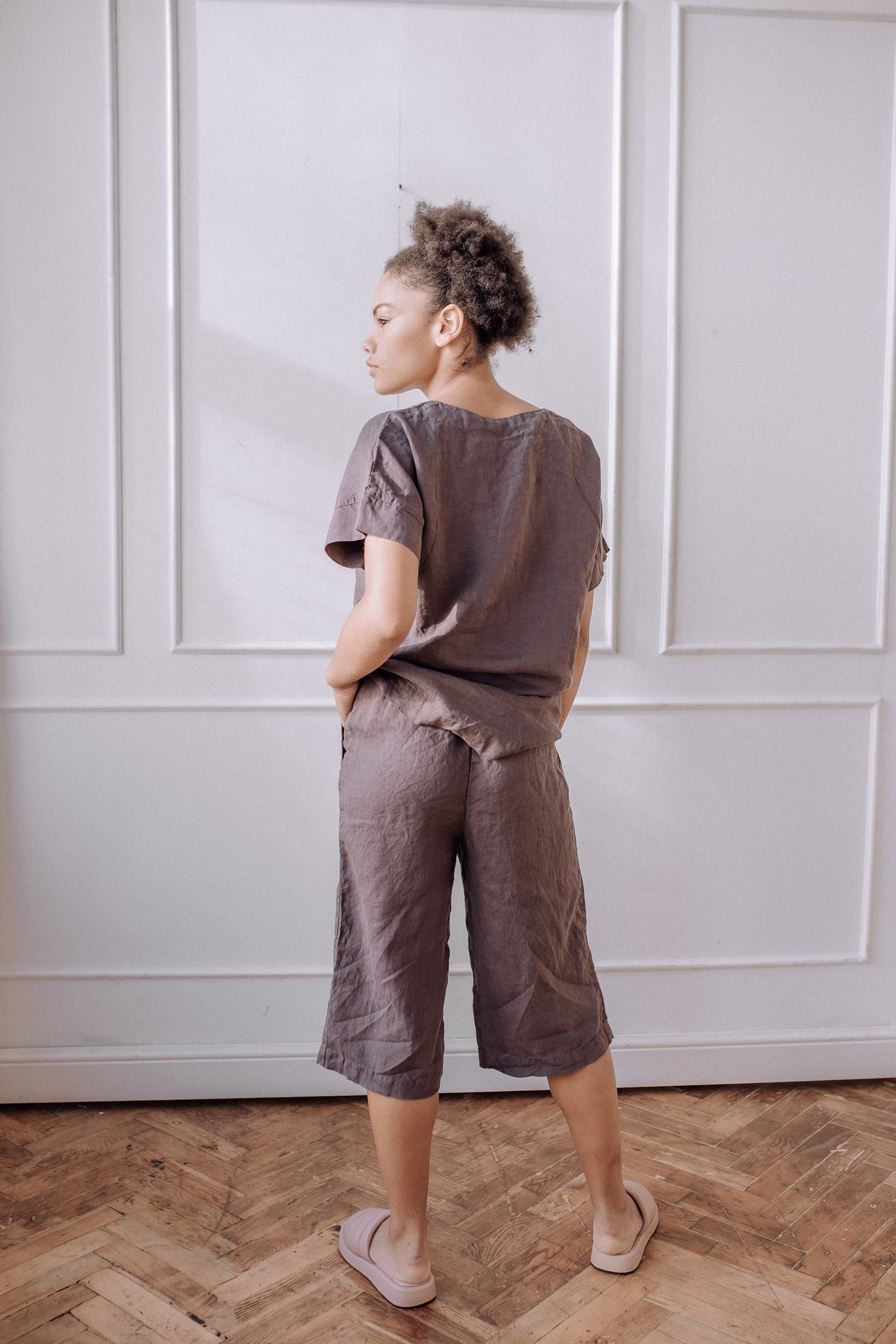 LenokLinen Women's Linen Pajama Set Cropped Pants Short Sleeve Tee